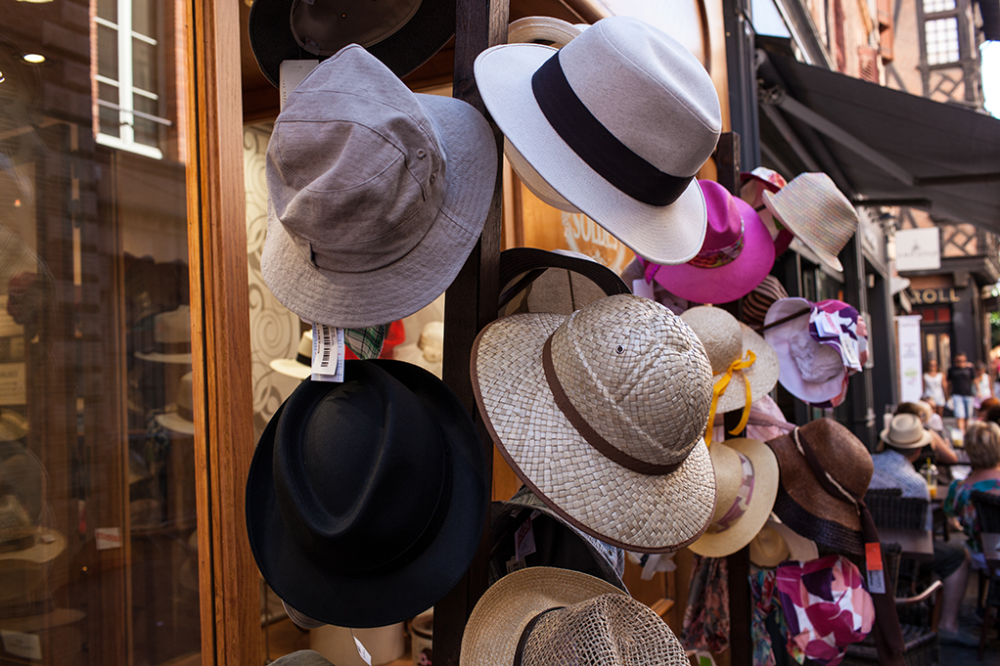 chapeaux